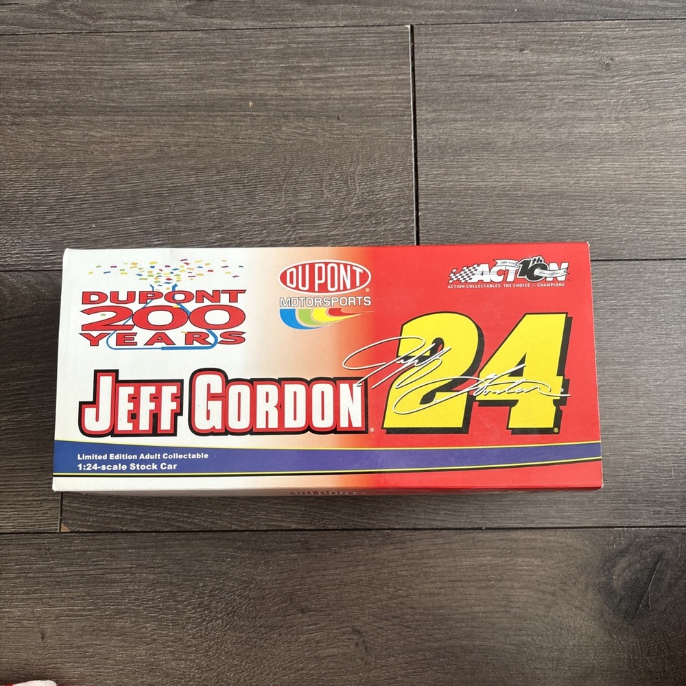 Jeff Gordon #24 Dupont 200th Anniversary Celebration 2002 Chevrolet Monte Carlo